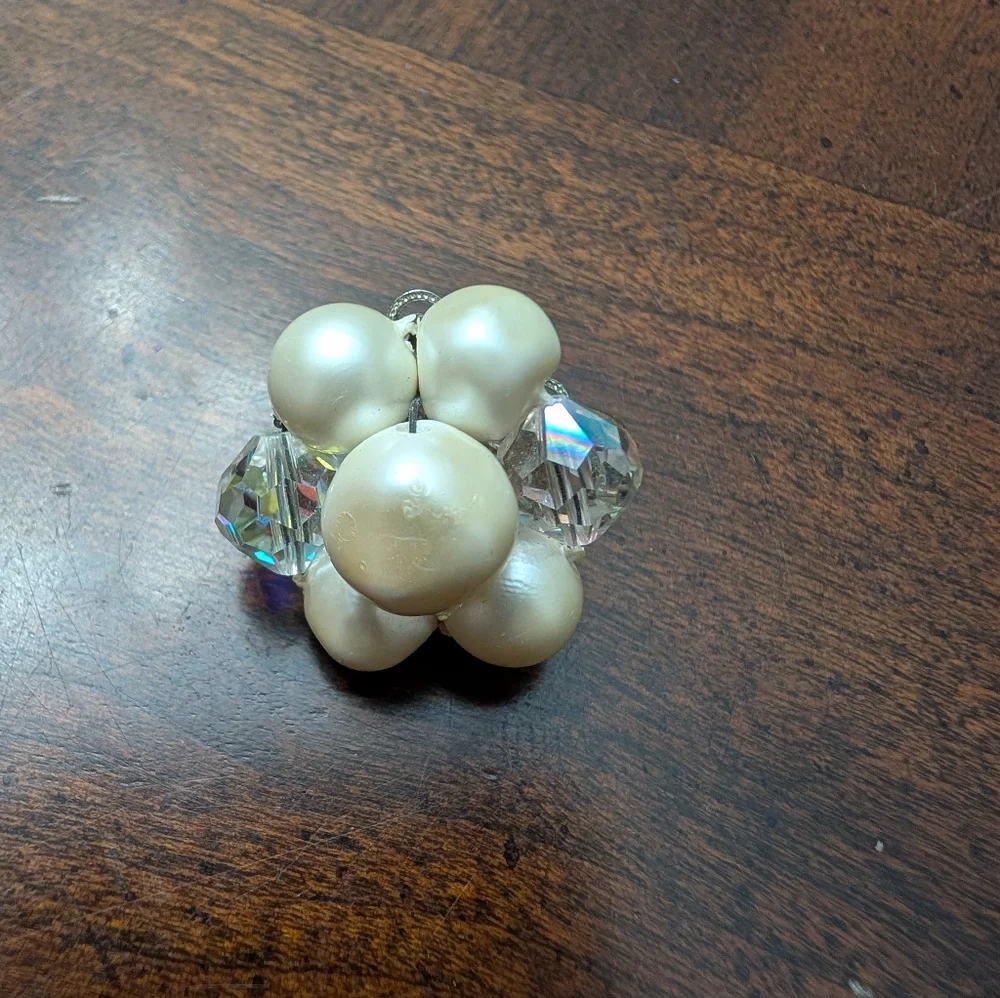 Vintage  Laguna Silver Toned Faux Pearl & Iridescent AB Beaded Clip Earrings - Picture 7 of 10